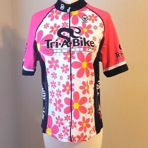 Canari bike top size small.